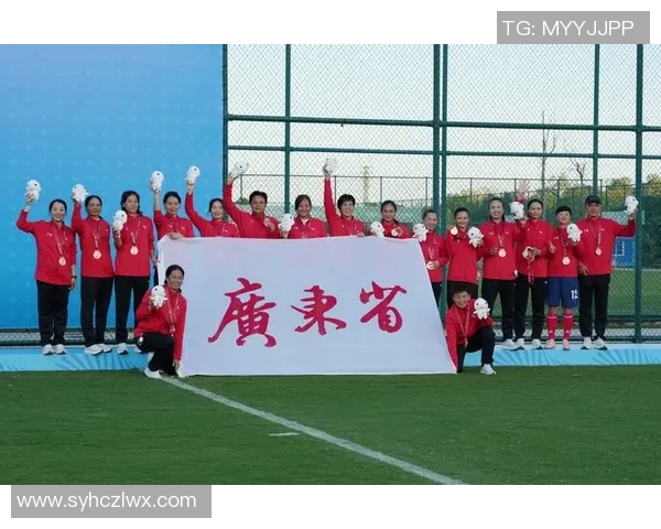 武汉足球队的速度之美:探寻快速进攻与团队协作的完美结合 武汉足球队的速度之美:探寻快速进攻与团队协作的完美结合