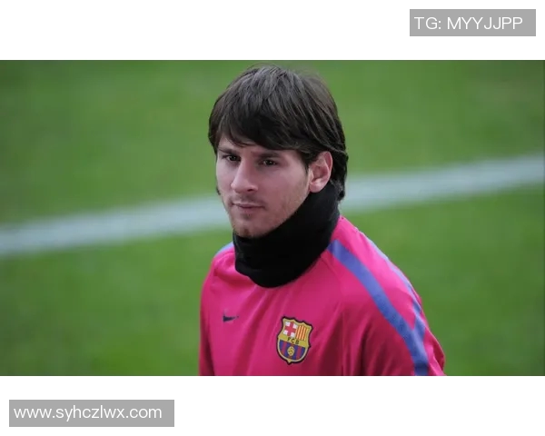 足球明星半脸壁纸展现运动魅力与个性风采的完美结合 足球明星半脸壁纸展现运动魅力与个性风采的完美结合