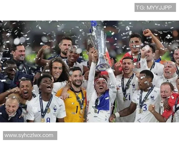 足球明星的奋斗历程与梦想追逐之路 足球明星的奋斗历程与梦想追逐之路